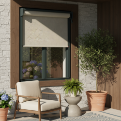 Toldo de ventana con guías | Imprescindible para las altas temperaturas
